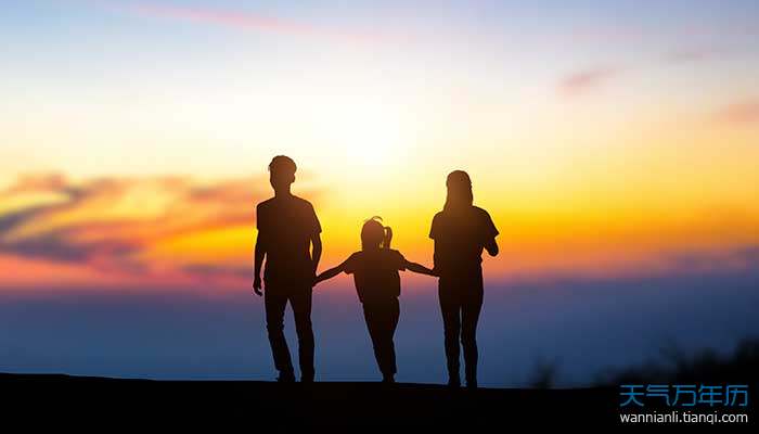 梦见和已故父母在一起有什么预兆 梦见和已故父母在一起好不好