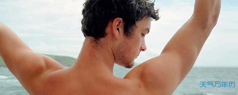 男人梦到好几个男人裸体预示什么 男人梦到好几个男人裸体什么意思