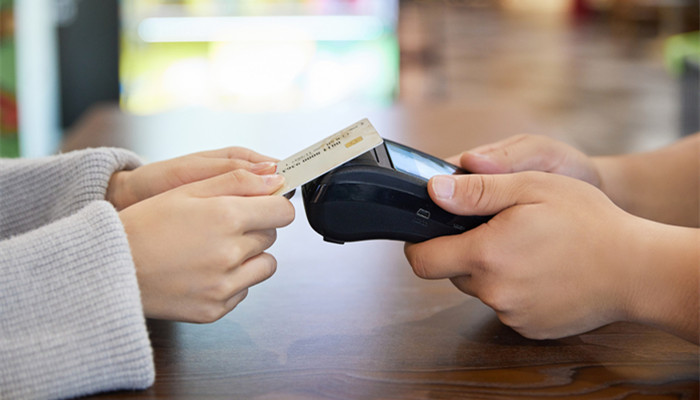 信用卡与储蓄卡的区别 信用卡与储蓄卡的区别是什么