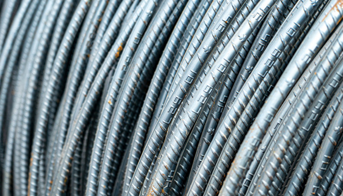 增加与混凝土之间的咬合力,包括表面带肋钢筋,螺旋纹钢筋,人字纹钢筋