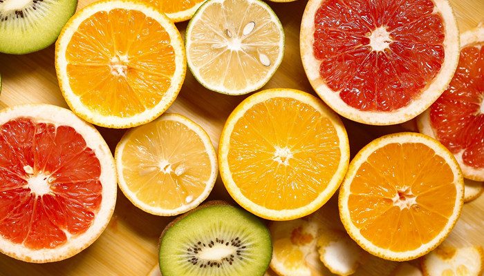 吃橙子的好处和坏处 每天吃橙子的好处和坏处