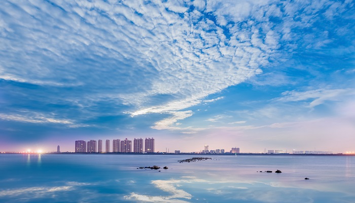 钱塘江观潮最佳时间和地点是什么 钱塘观潮的最佳时间位置