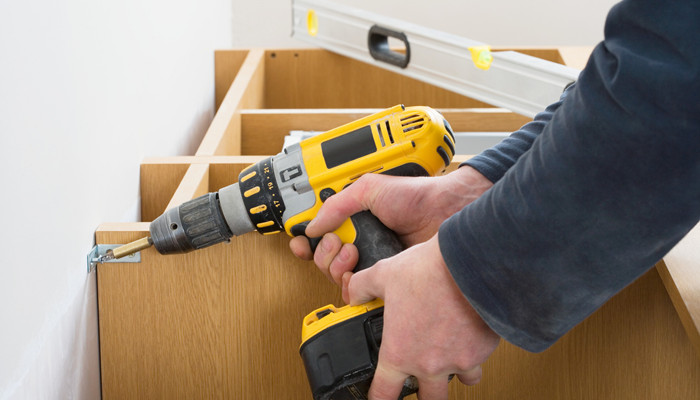 电钻多少伏的可以钻墙 多少伏的电钻可以钻墙 - 天气加