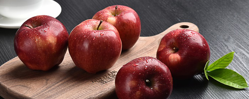 苹果削完皮为什么会变色 为什么削皮后的苹果会变色