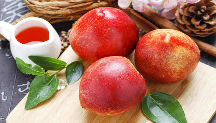 黄桃和油桃有什么区别 黄桃和油桃一样吗