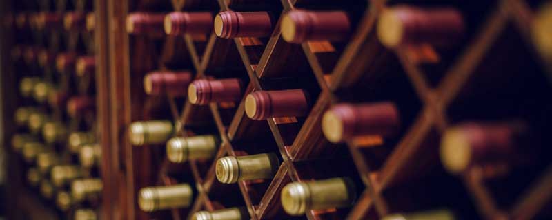 红酒和葡萄酒的区别在哪里 红酒和葡萄酒有何区别