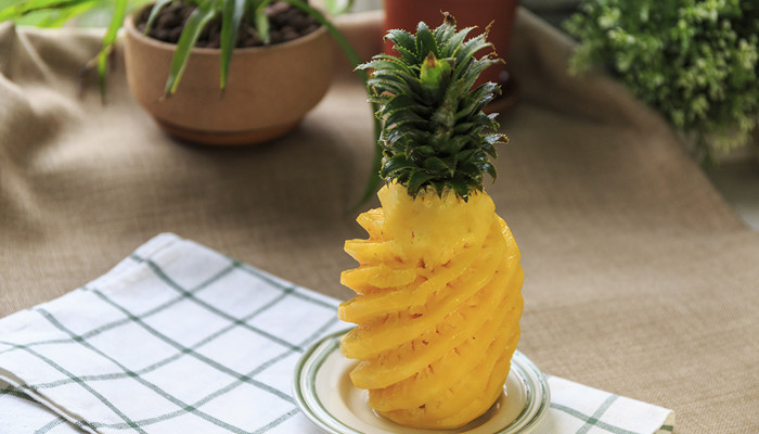 菠萝削皮后怎么保存 菠萝已经削皮怎么保存