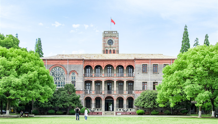 武汉大学东湖分校是几本