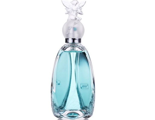 20多岁护肤品排行榜_53岁伊能静自曝护肤品一年20多万!皮肤白嫩似少女,一头长发凌乱美