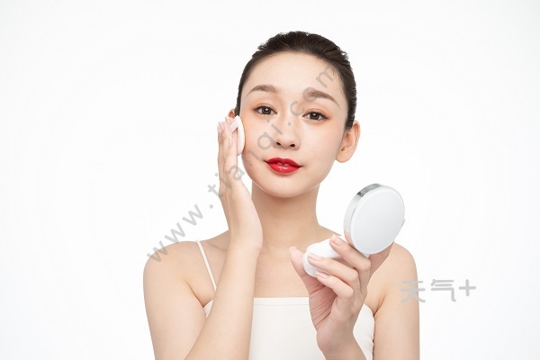 如何使用粉底 tqjia