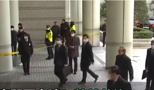 ​韩国前总统李明博终审获刑17年是怎么回事  韩国前总统李明博终审为什么获刑17年