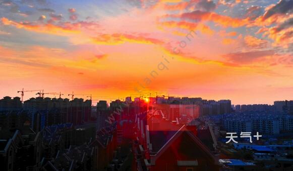 乌鲁木齐人口越来越少_大兴安岭为何人口越来越少 看完心酸(3)