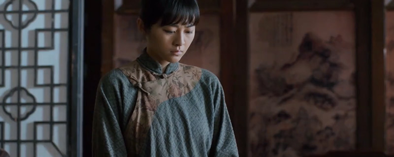 《白鹿原》中,鹿子霖酒后失德是第21集,在这一集中,冷秋月的公公似醉
