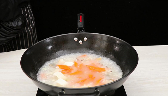 清汤鱼火锅怎么做 清汤鱼火锅的做法