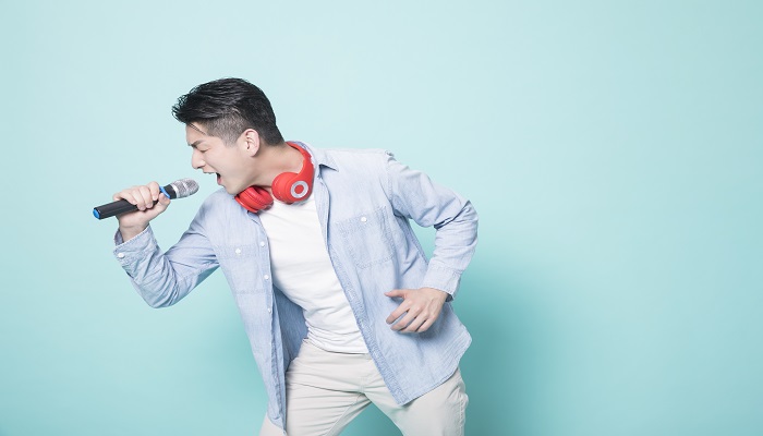 天下有情人粤语版原唱是谁 天下有情人粤语版歌词 