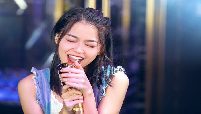 天下有情人粤语版原唱是谁 天下有情人粤语版歌词 