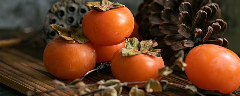 柿子怎么催熟方便 在家里怎么催熟青柿子