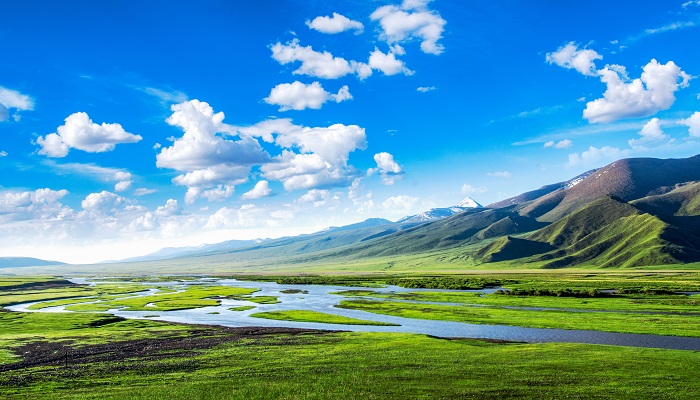 新疆的气候特点 新疆的气候特点是什么