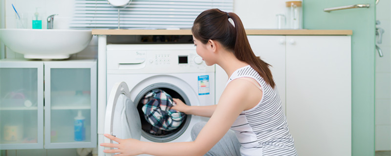 洗衣机水位传感器在哪里 洗衣机水位传感器在哪里怎么调