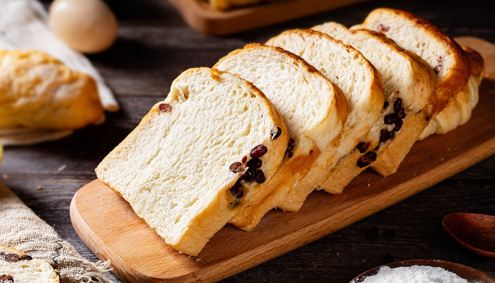 面包过期五天还能吃吗 面包过期五天还能吃吗健康吗