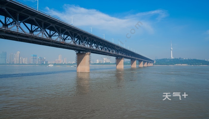 武汉长江大桥建成通车时间是哪一年 武汉长江大桥建成通车是在什么时候