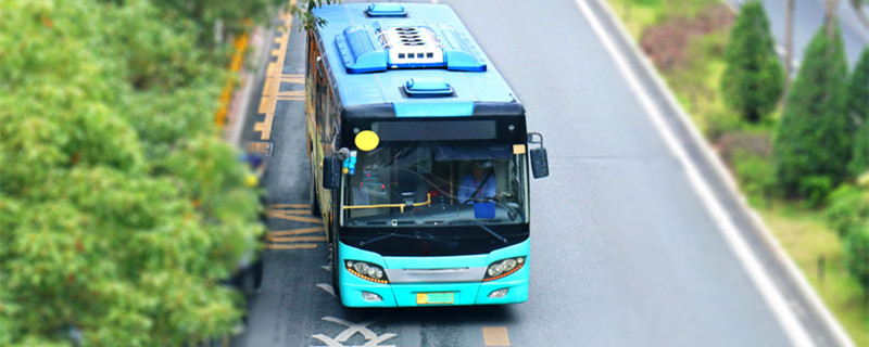 公交车超载的标准1平米站多少人 公交车载客标准1平方米超过多少人才算超载