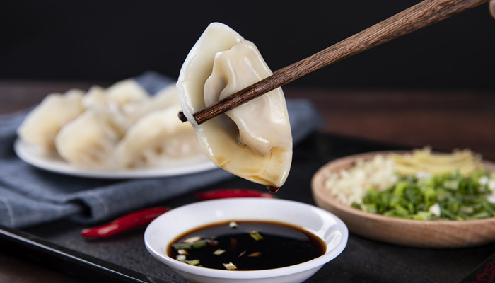 北方人年夜饭吃饺子的象征意义 北方年夜饭为什么吃饺子
