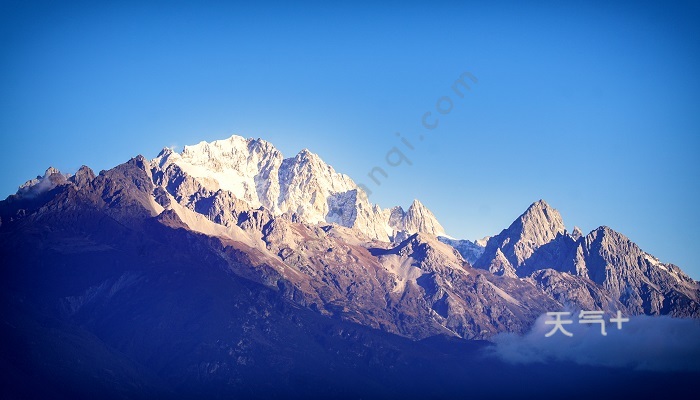 天山海拔多少米 新疆天山海拔高度