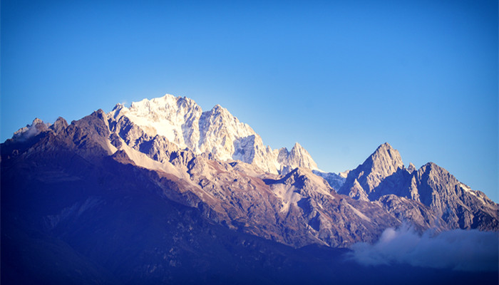 特拉木坎力峰有多高 特拉木坎力峰位于哪里