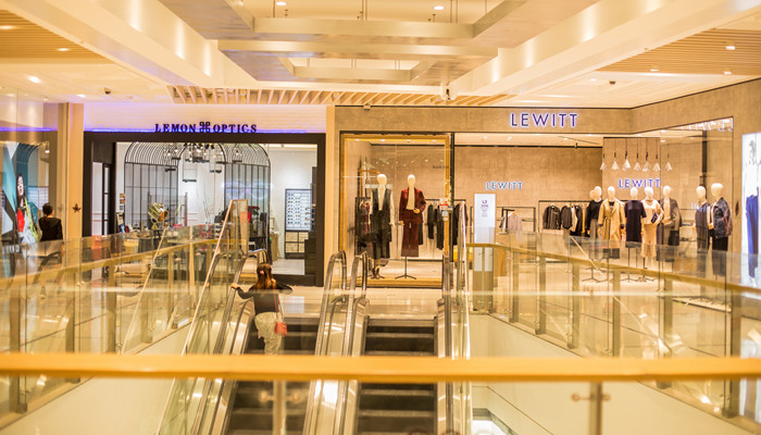 韩国男衣服品牌排行榜_大衣十大品牌排行榜大衣品牌前十名(2)