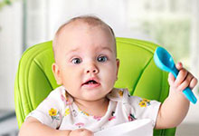 八个月宝宝发育标准 八个月宝宝正常生理指标
