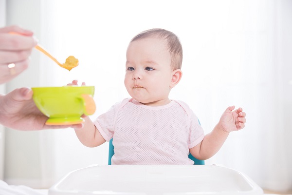 孩子多大不用吃辅食 宝宝什么时候可以不用吃辅食