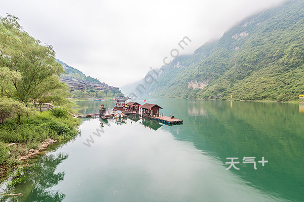 烏江畫廊; 2,參加三峽遊輪的團遊行程,從重慶市區的朝天門碼頭出發