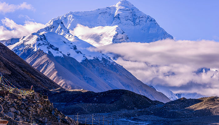 珠穆朗玛峰高多少米 2020珠峰高度是多少米