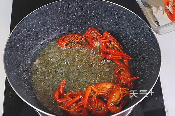 龙虾的家常做法麻辣味 tqjia