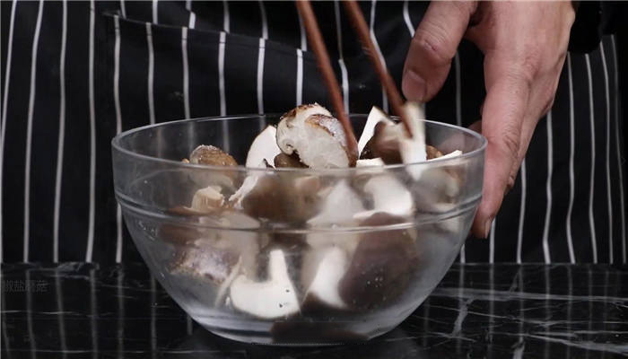 椒盐蘑菇的做法 蘑菇怎么做好吃