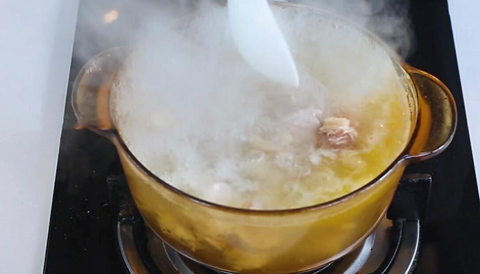 砂锅炖鸡汤做法 用砂锅怎么炖鸡汤