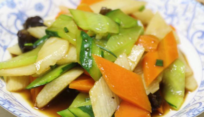 黄瓜炒什么好吃 家常素菜做法