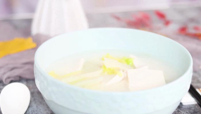 白菜炖豆腐的做法 白菜豆腐汤的做法