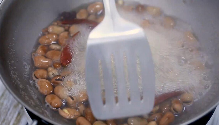 蚕豆怎么做好吃 蚕豆的做法