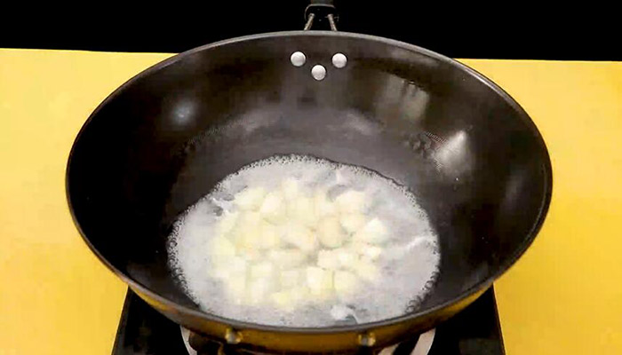 芋艿的做法 芋艿煮毛豆的做法