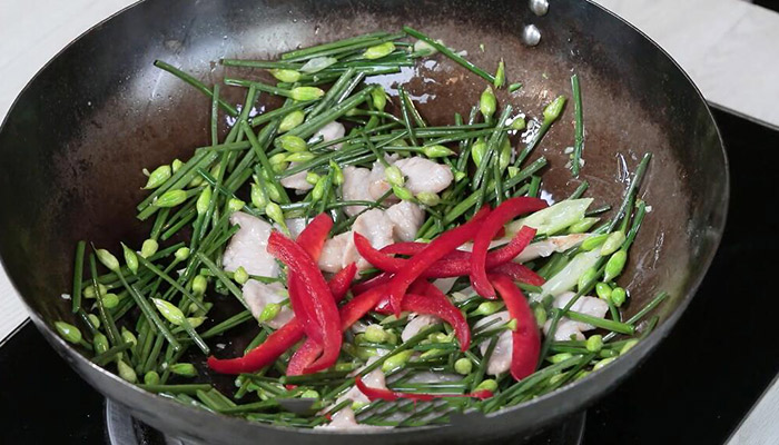 韭菜花炒肉的做法 怎么做韭菜花好吃