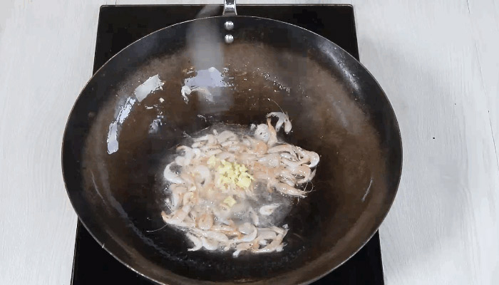 河虾怎么做好吃 炒河虾的家常做法