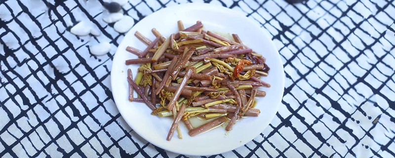 辣炒蕨菜的做法 怎样做蕨菜好吃