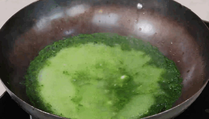 菠菜汤怎么做好吃 家常菠菜汤的做法