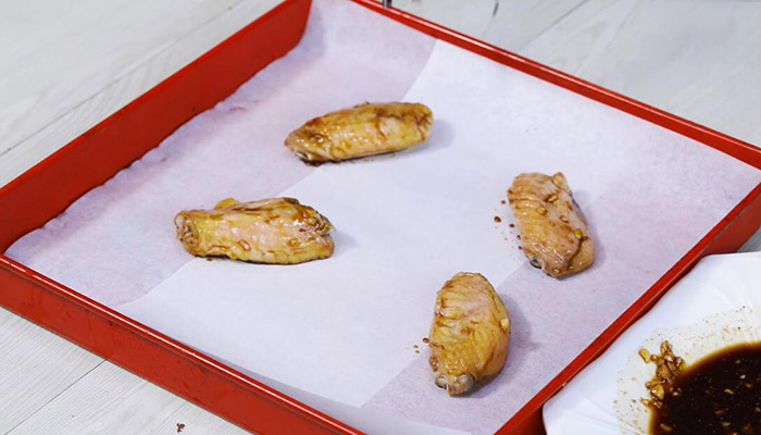 烤箱烤鸡翅的做法 如何用烤箱烤鸡翅