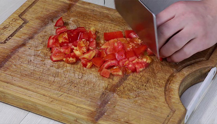 炒青豆的做法 青豆炒番茄的做法