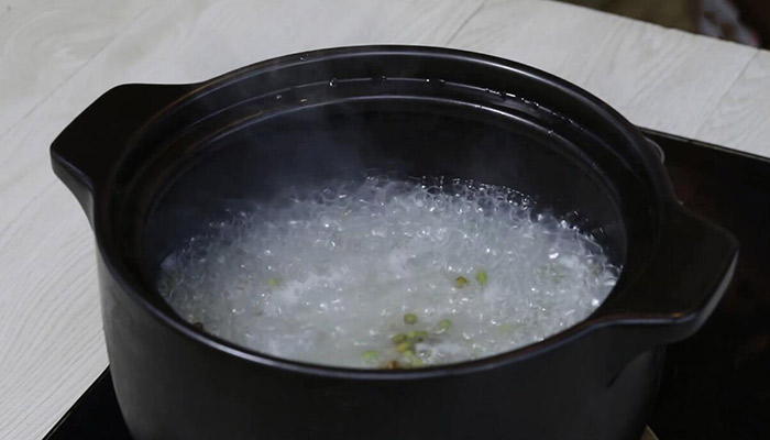 绿豆粥怎么做 砂锅绿豆粥的做法