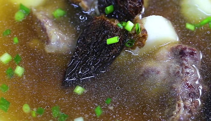 排骨炖什么好吃 排骨炖汤的做法