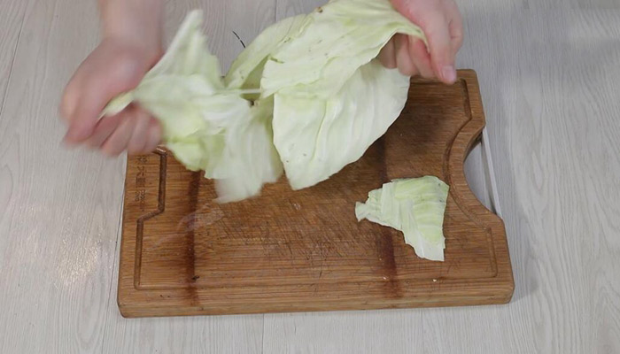 包菜炒洋葱怎么做好吃 包菜炒洋葱做法